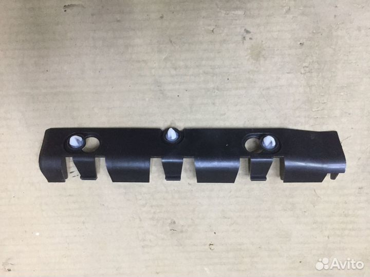 Кронштейн заднего бампера Renault Logan 05-14