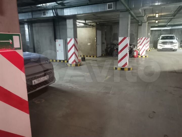 Машиноместо, 17 м²