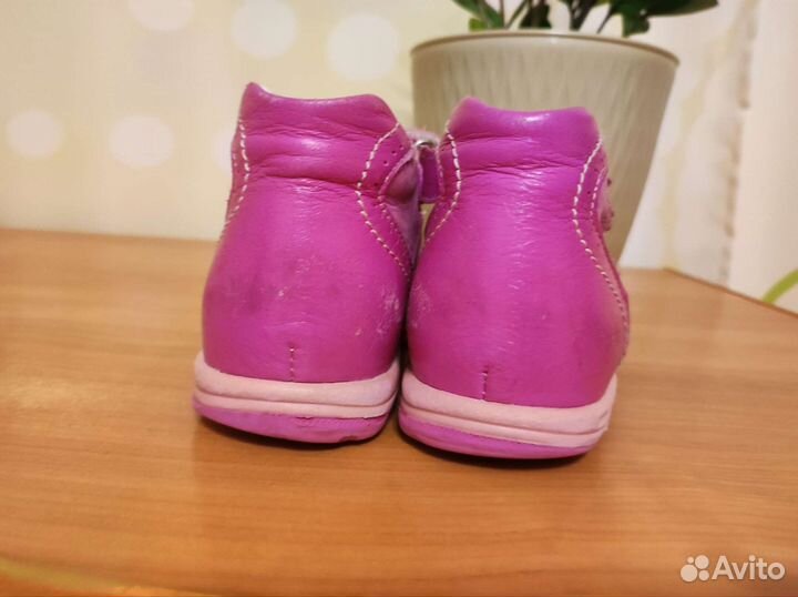 Сандали для девочки