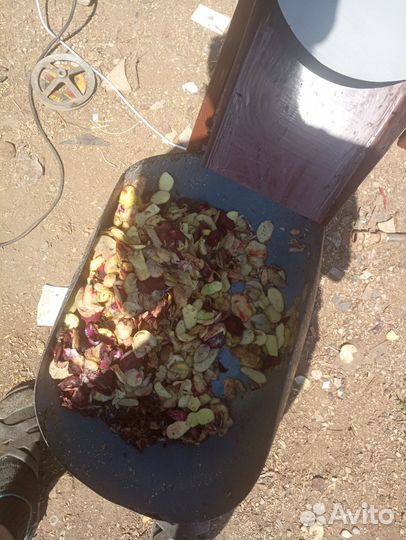 Корморезка измельчитель корм свиньи овощерезка