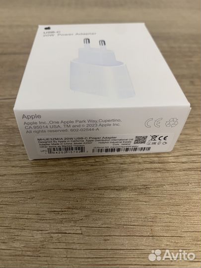 Зарядное устройство на iPhone 20w оригинал