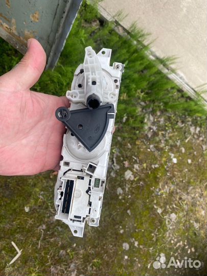 Блок управления печки форд фокус 2