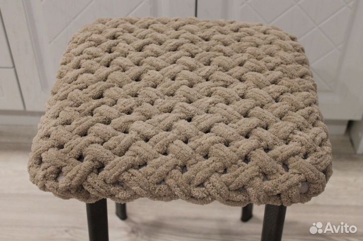 Чехол на табурет вязаный квадратный/круглый