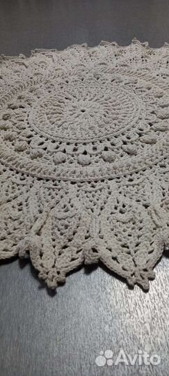 Коврик вязаный