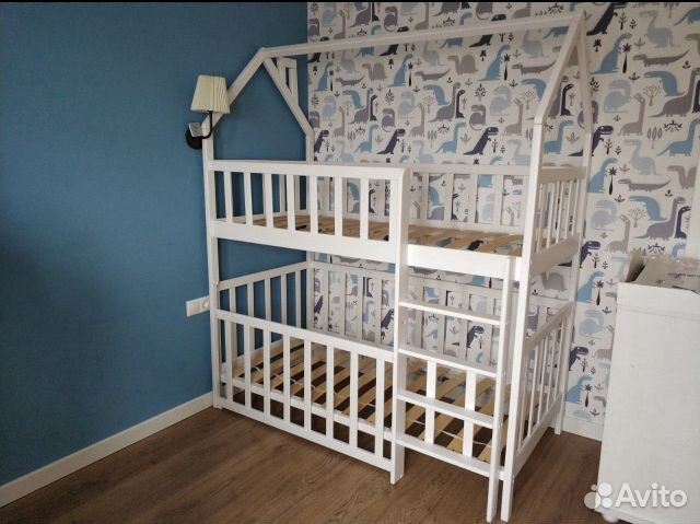 Кровать домик двухъярусный Малыш +