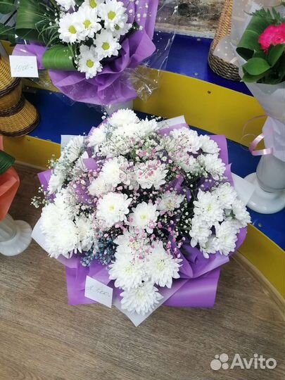 Букеты из живых цветов