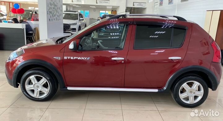 Renault Sandero Stepway 1.6 МТ, 2014, 112 000 км