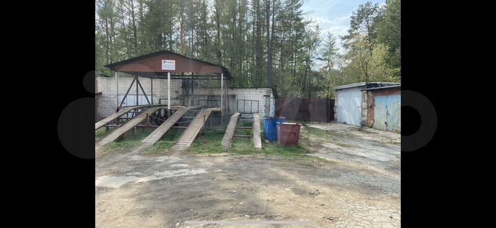 Гараж, > 30 м²