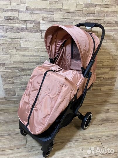 Коляска прогулочная