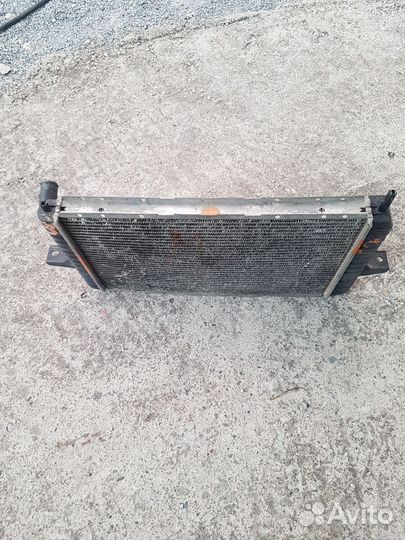Радиатор охлаждения Ford Sierra