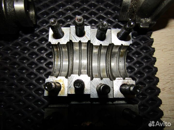 Головка блока цилиндров (гбц) Форд Фокус 3 2.0л