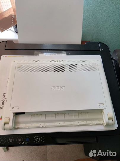 Два корпуса на нетбук