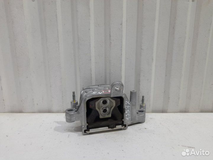 Опора двигателя левая Kia K5 Dl3