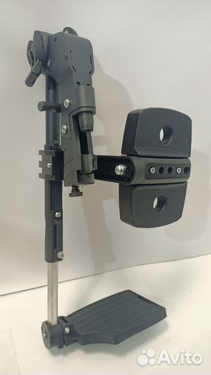 Регулируемые подножки в коленном суставе