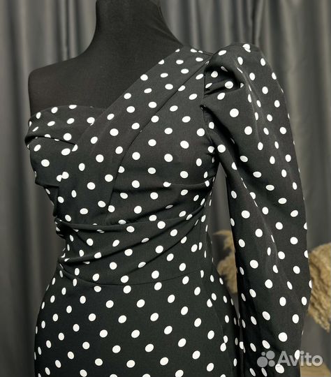 Платье мини на одно плечо р-р 42