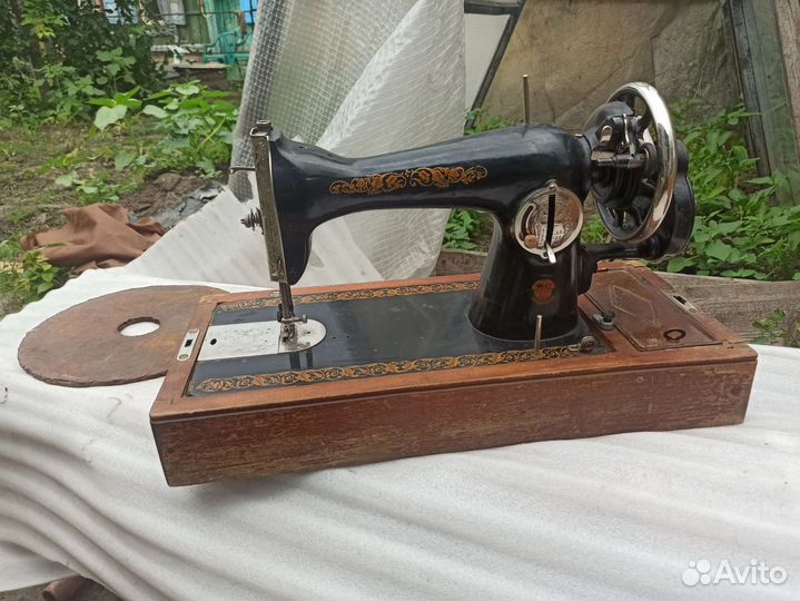 Швейная машинка