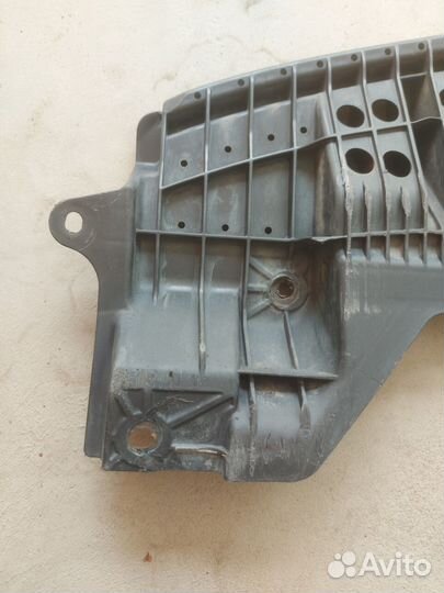 Защита под бампер (пыльник) Toyota Corolla e150