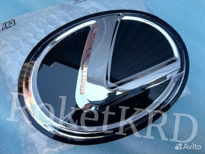 Эмблема Lexus GS250, RX, IS250, LX570