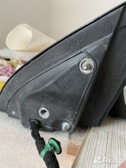 Боковое зеркало правое