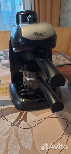 Кофеварка рожковая delonghi