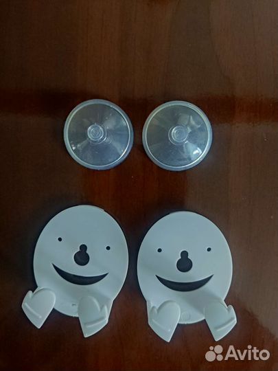 Крючки держатели новые