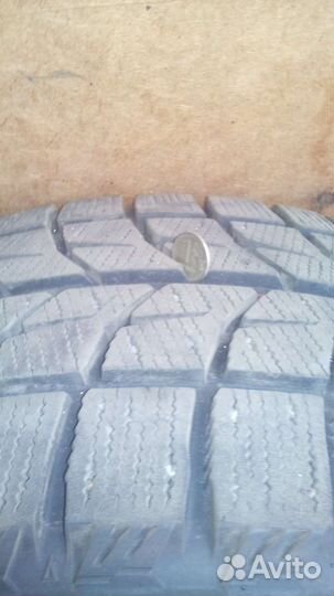 Bridgestone Blizzak WS-60 235/45 R17