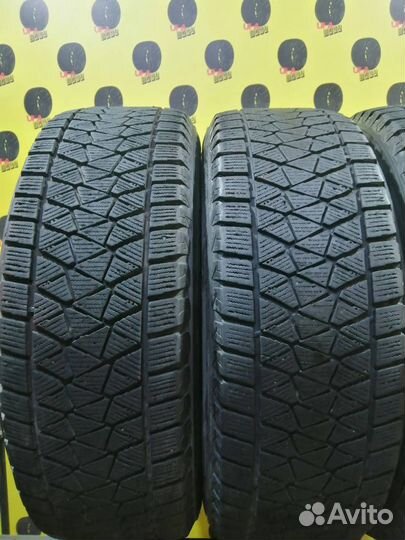 Bridgestone Blizzak DM-V2 225/65 R17