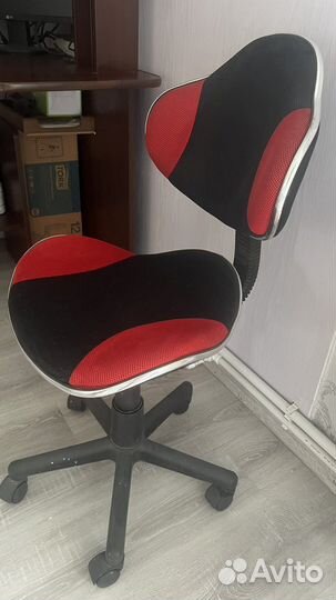 Компьютерное кресло