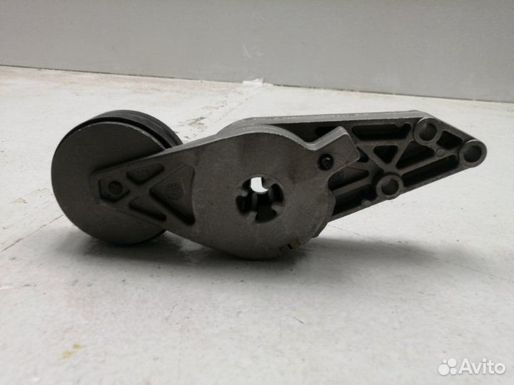 Натяжитель Audi A4