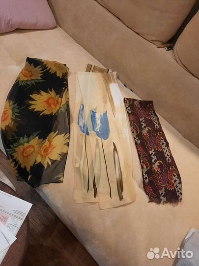 Отдам бесплатно шарфики