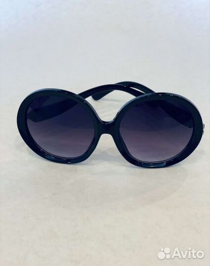 Солнечные очки женские