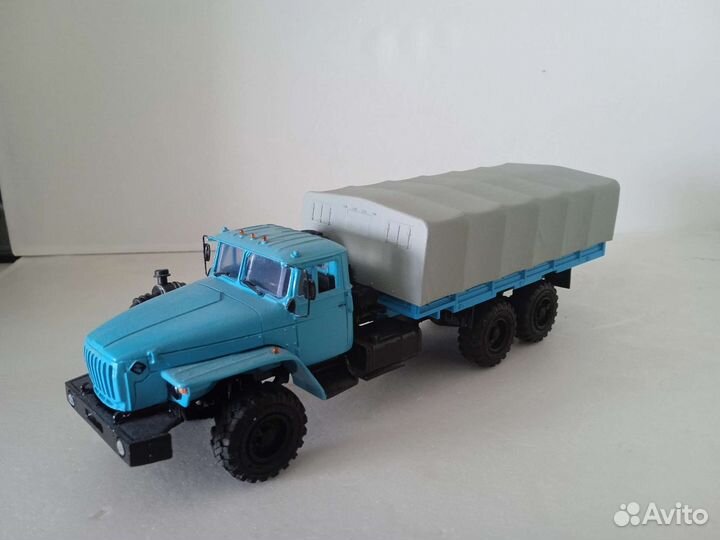 Урал модель в 1-43 масштабе