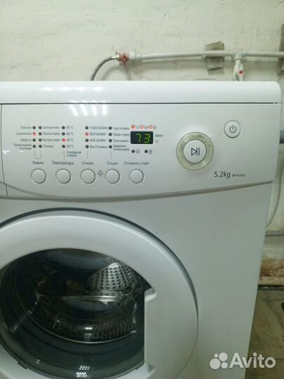Продам стиральную машину Самсунг на 5.2 кг