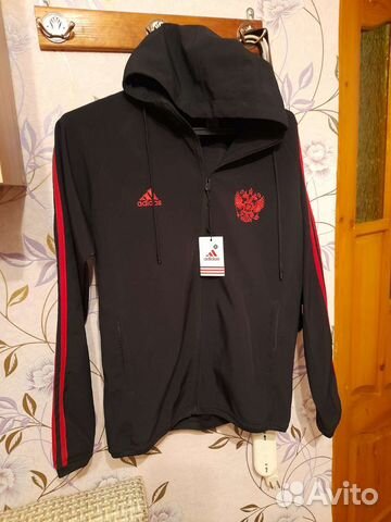 Спортивный костюм adidas новый