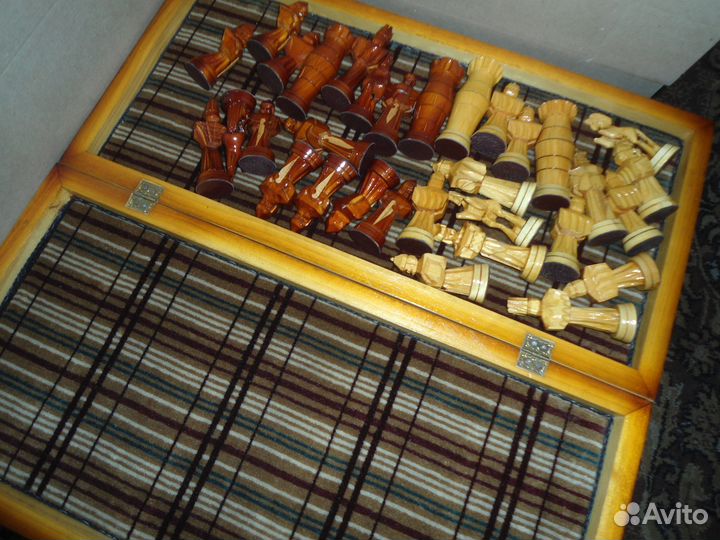 Шахматы карболитовые СССР и деревянные