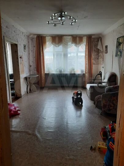 Доля в 3-к. квартире, 60,4 м², 1/2 эт.