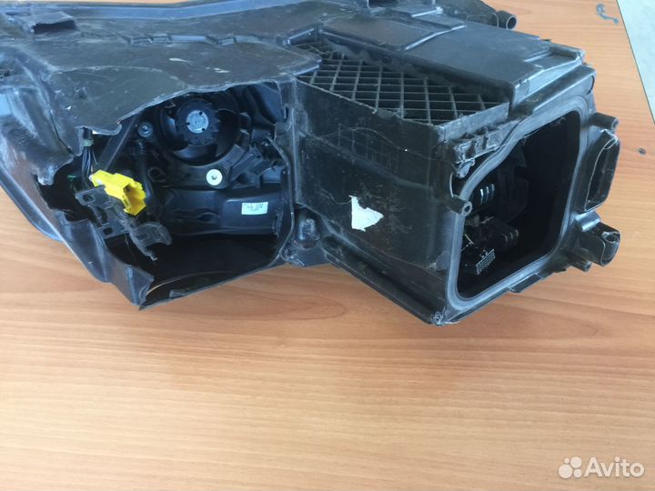 Фара правая Audi A8 D4 2010 г.в. 4H0941030J