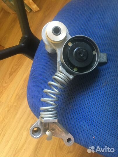 Натяжитель ремня приводного audi A4/A6 3.0 01-0