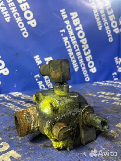 Корпус термостата. Паз 4234 АВТОБУС Д245.7 2012