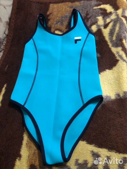 Продам новый купальник для девочки