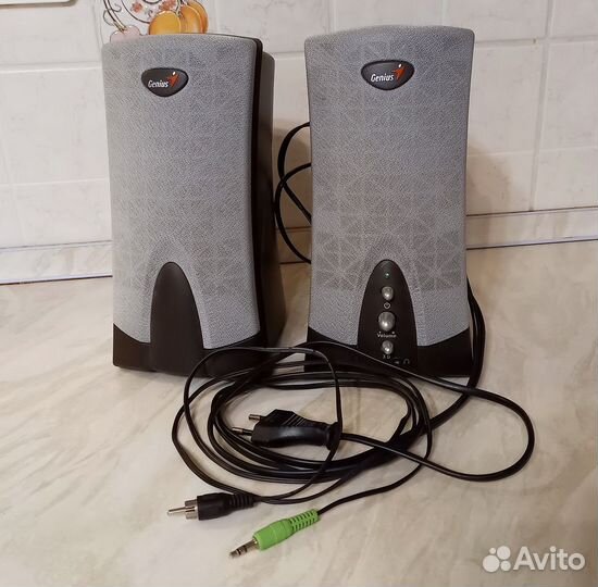 Колонки компьютерные Genius SP-Q10