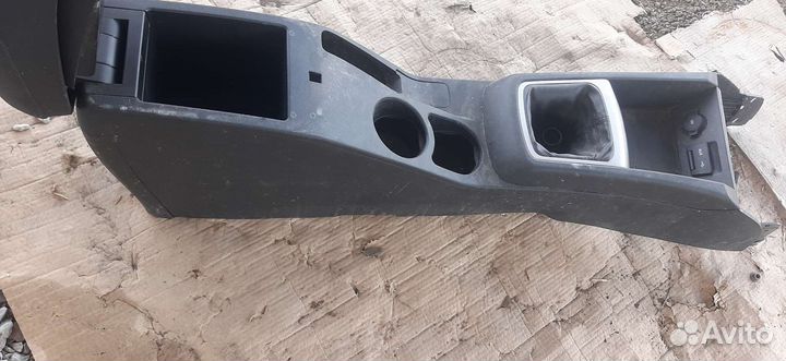 Кия сид ед подлокотник