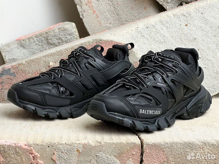 Balenciaga Track Black