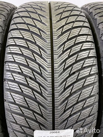 Michelin Pilot Alpin 5 235/45 R18