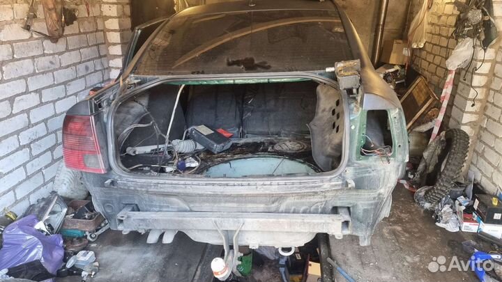 Фаркоп на фольксваген пассат б5