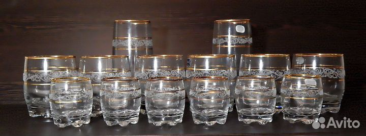 Набор из 14 предметов позолота и обсыпка. Богемия