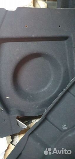 Обшивки багажника mercedes w211