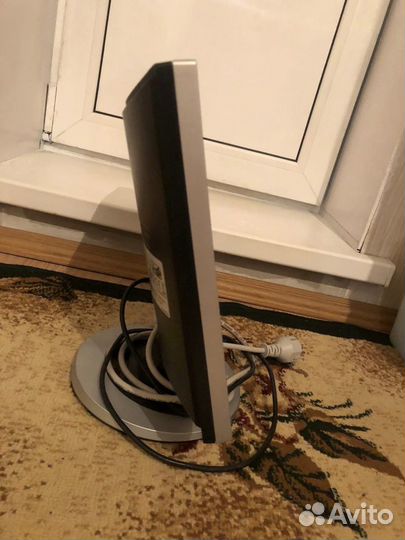 ЖК монитор 15