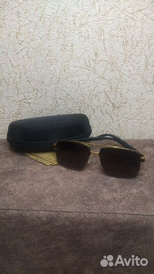 Новые очки женские солнцезащитные в футляре