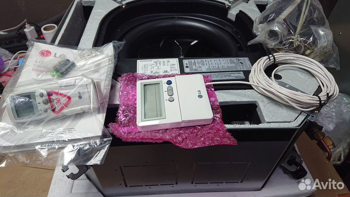 Внутренний кассетный блок кондиционера LG 18, 24